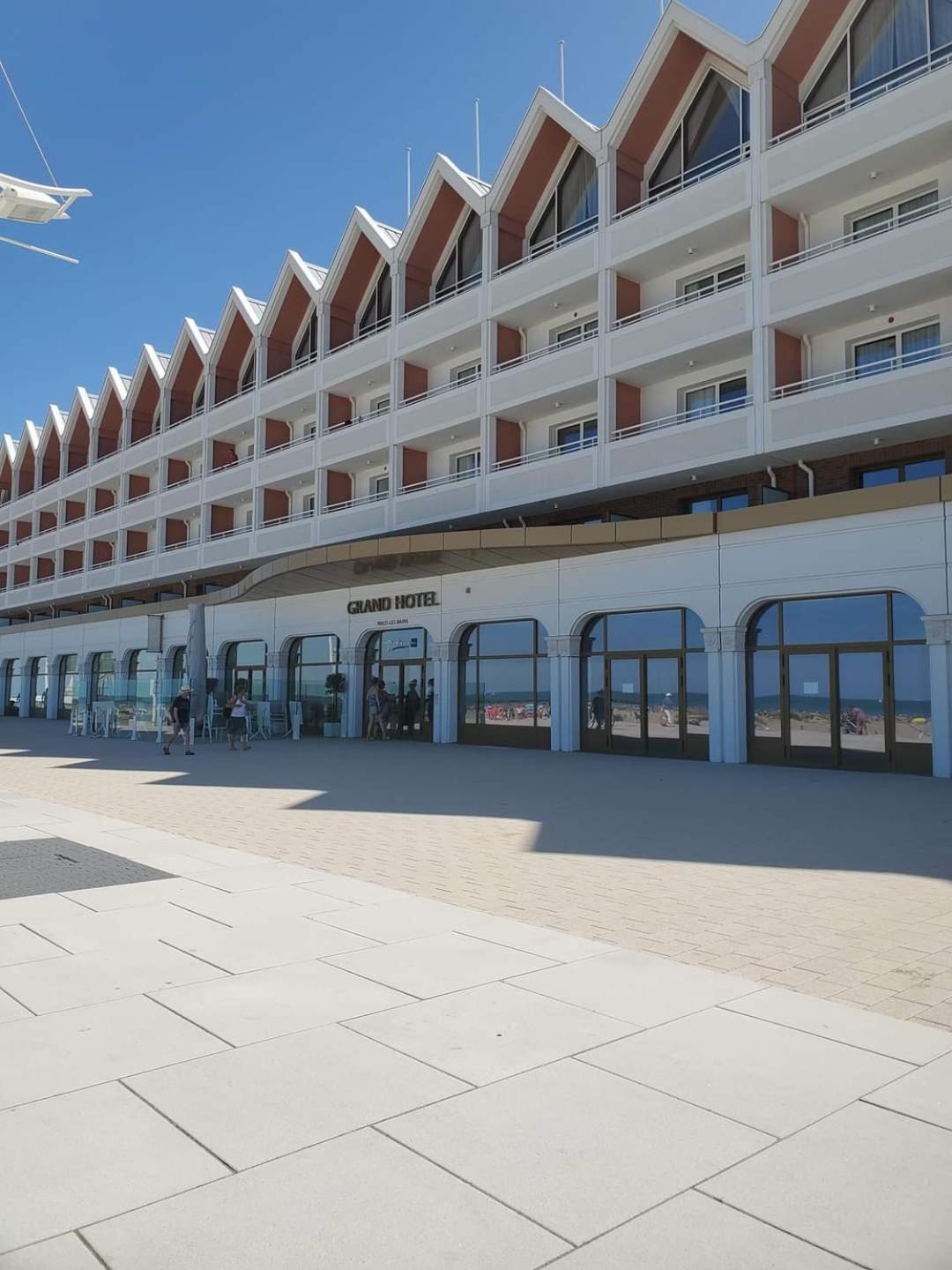 Maisonnette Individuelle Pour 4 Personnes 2 Chambres Terrasse - Design & Haute Qualite Bourbourg Exterior foto